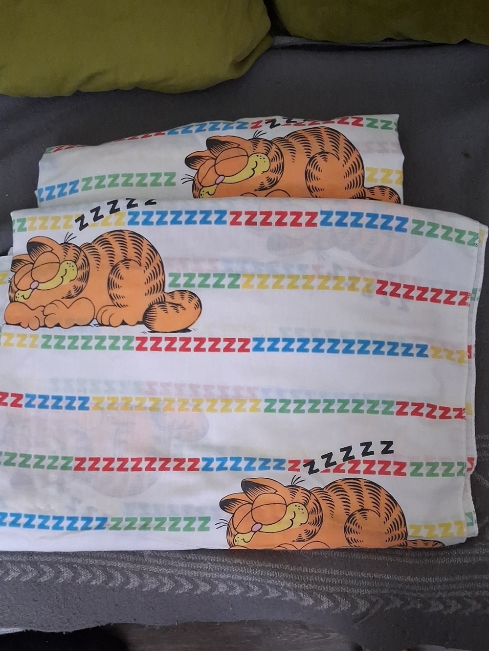 Vintage Garfield Sleepy Cat Cotton Twin Sheet Set